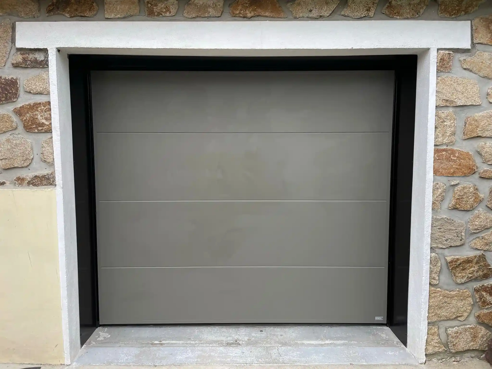 Porte de garage moderne